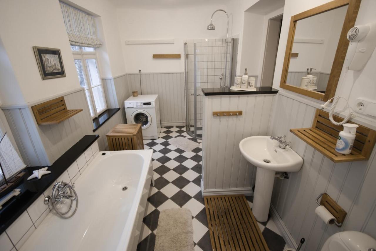 Ister Guesthouse Естергом Екстериор снимка