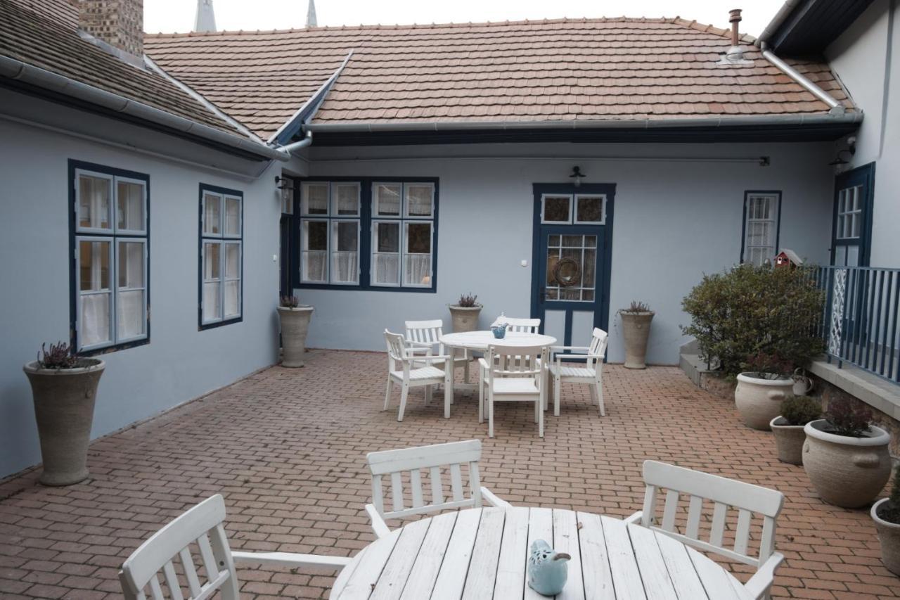 Ister Guesthouse Естергом Екстериор снимка